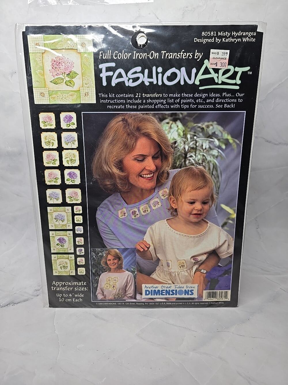 1999 Dimensions Fashion Art Full Color Iron-On Transfer Misty Hydrangeas 80581